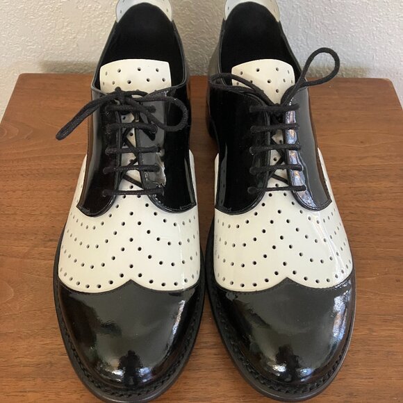 Office of Angela Scott, Mr. Muffin, Cut Outs Oxford, Patent Leather, EU 39 US 8 - Picture 1 of 11